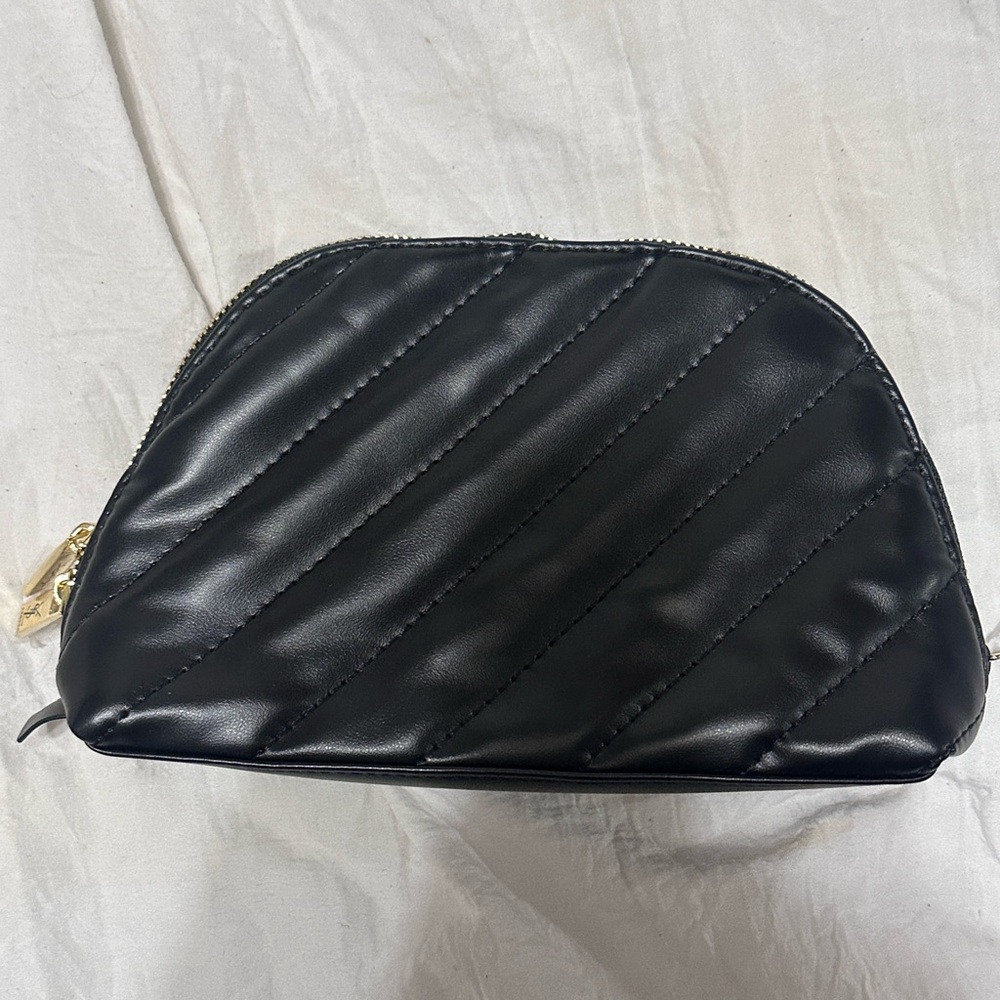 YSL Quilted Beauty Bag- NEW - Picture 2 of 5